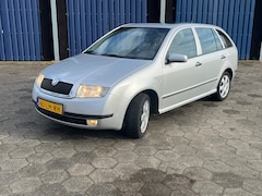 Skoda Fabia Combi - 2.0 Elegance+