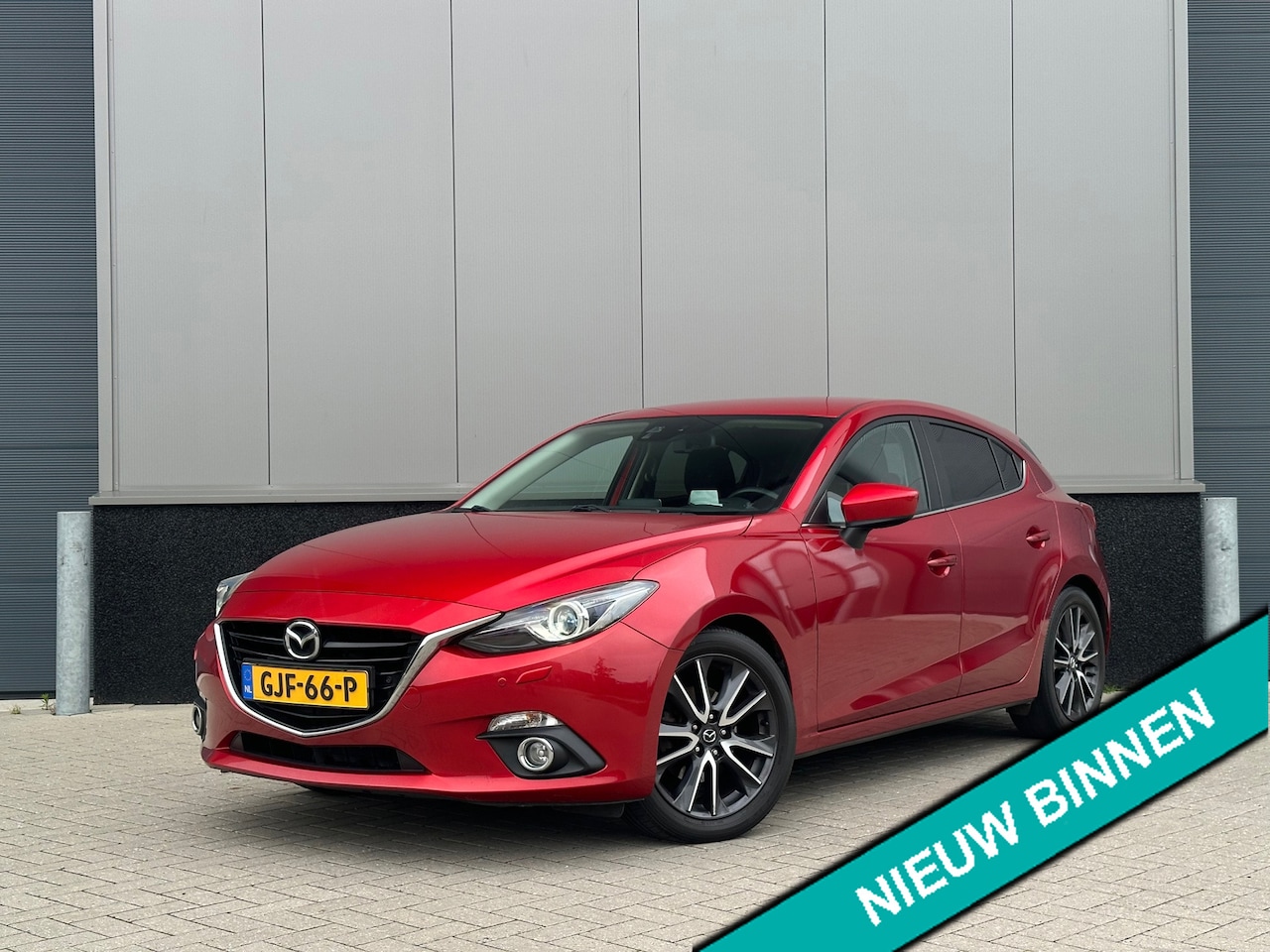 Mazda 3 - 2.0 GT-M Bose Stoelverwarming Cruise PDC HuD Clima - AutoWereld.nl
