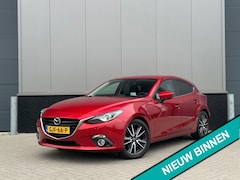 Mazda 3 - 3 2.0 GT-M Bose Stoelverwarming Cruise PDC HuD Clima