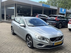 Volvo V60 - 1.6 T3 Aut6 R-Design
