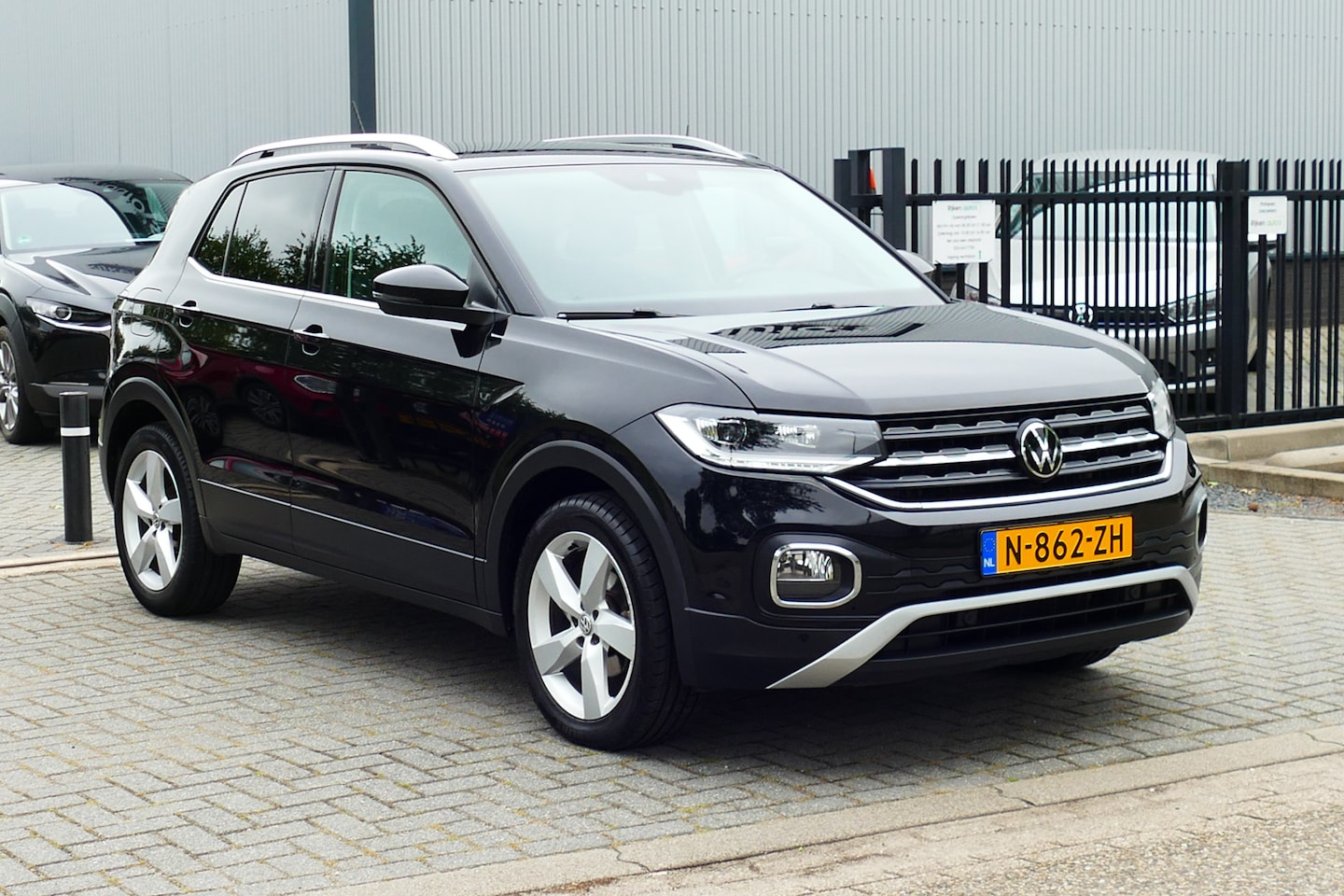 Volkswagen T-Cross - 1.5 150pk TSI Style. Adap Cruise, Camera, Clima, StoelVerw, Led Koplampen - AutoWereld.nl