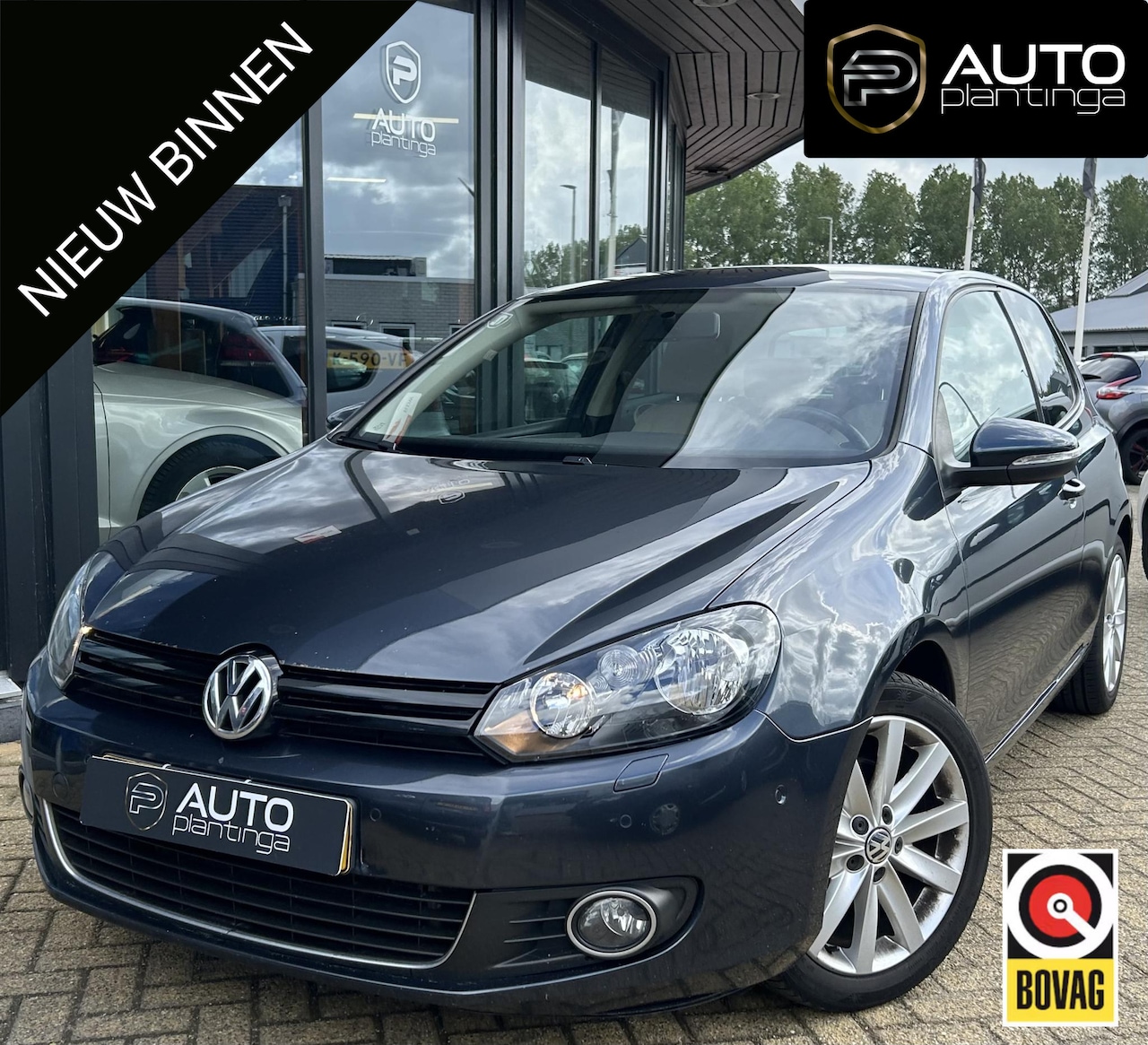 Volkswagen Golf - 1.4 TSI Highline 122PK | AUTOMAAT | Stoelverwarming | Carplay | Parkeersensoren Voor en Ac - AutoWereld.nl