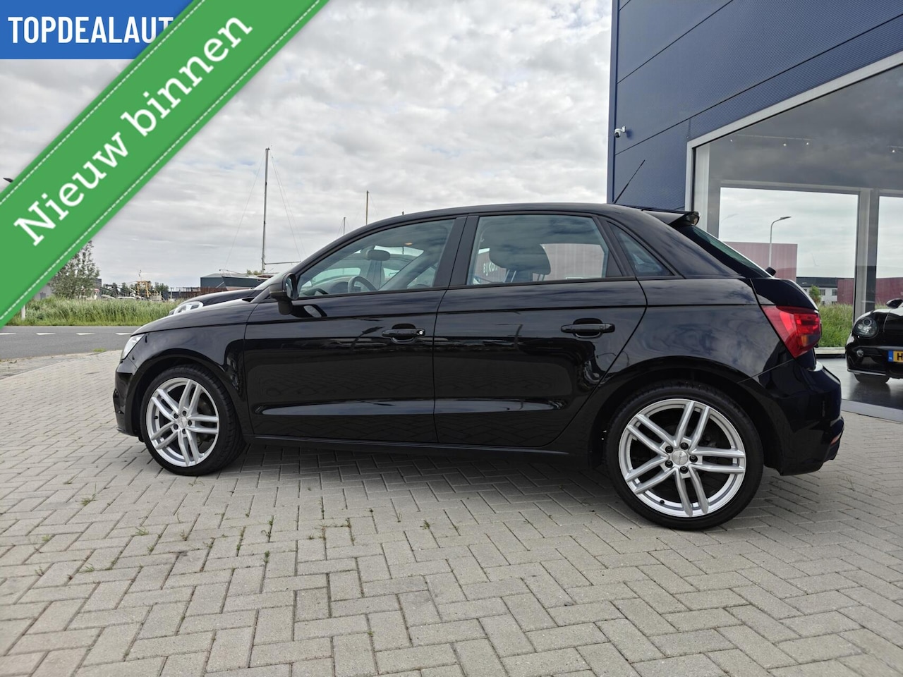 Audi A1 Sportback - 1.0 TFSI Cruise/Navi/Stoelverw - AutoWereld.nl