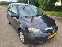 Mazda 2 - 2 APK 22-1-27 2005 1.4 Exclusive 950,
