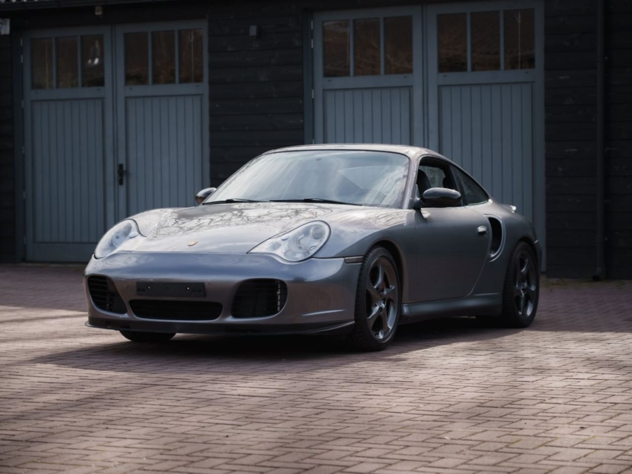 Porsche 911 - Turbo Seal Grey Metallic - Manual - Just Arrived - AutoWereld.nl