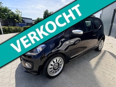 Volkswagen Up! - 1.0 Black up BlueMotion PANO|LEDER|AIRCO