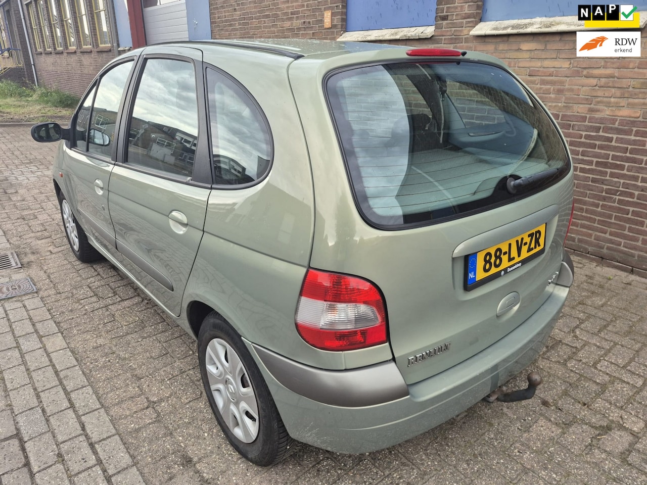 Renault Scénic - 1.8-16V LPG G3 APK 25-10-26 Zeer zuinig 850,- - AutoWereld.nl