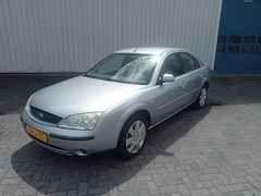 Ford Mondeo - 1.8-16V Collection Sedan Clima Trekhaak Cruise 2003