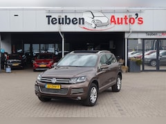 Volkswagen Touareg - 3.0 TSI Hybrid Highline | trekhaak | Panoramadak | Luchtvering | Lederenbekleding |