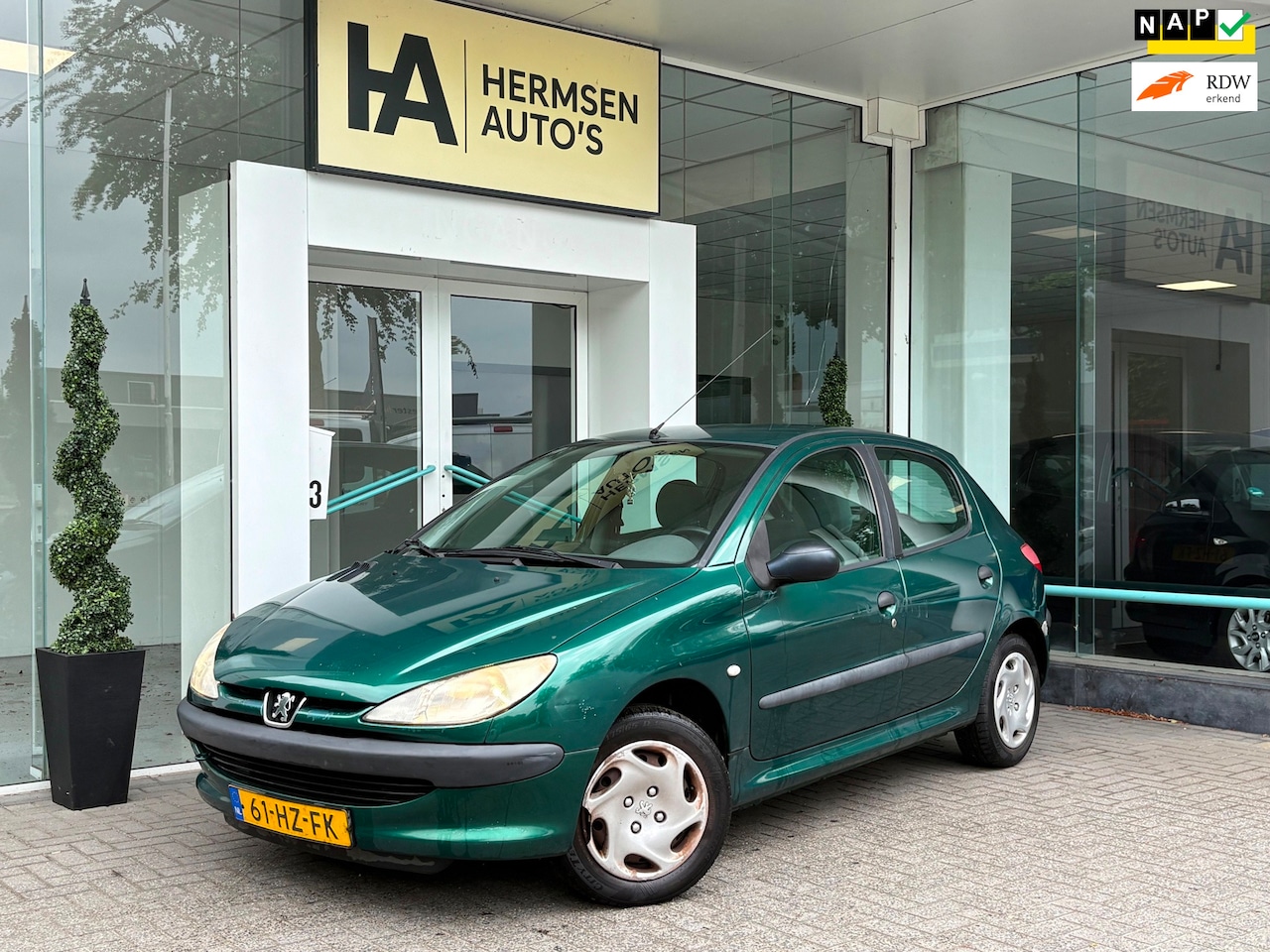Peugeot 206 - 1.1 XR |Nieuwe koppeling| APK|NAP| - AutoWereld.nl