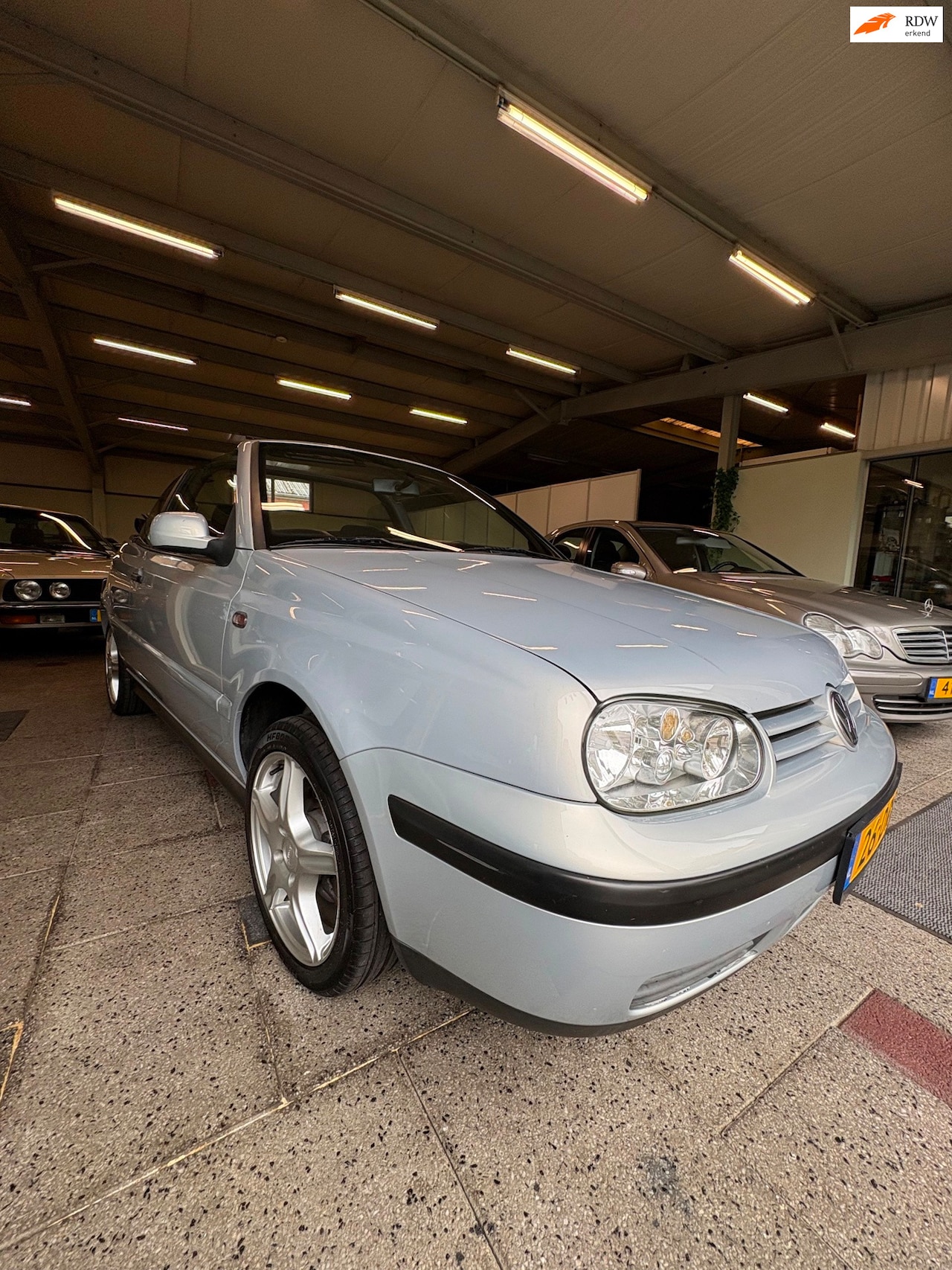 Volkswagen Golf Cabriolet - 1.8 Trendline 1.8 Trendline - AutoWereld.nl