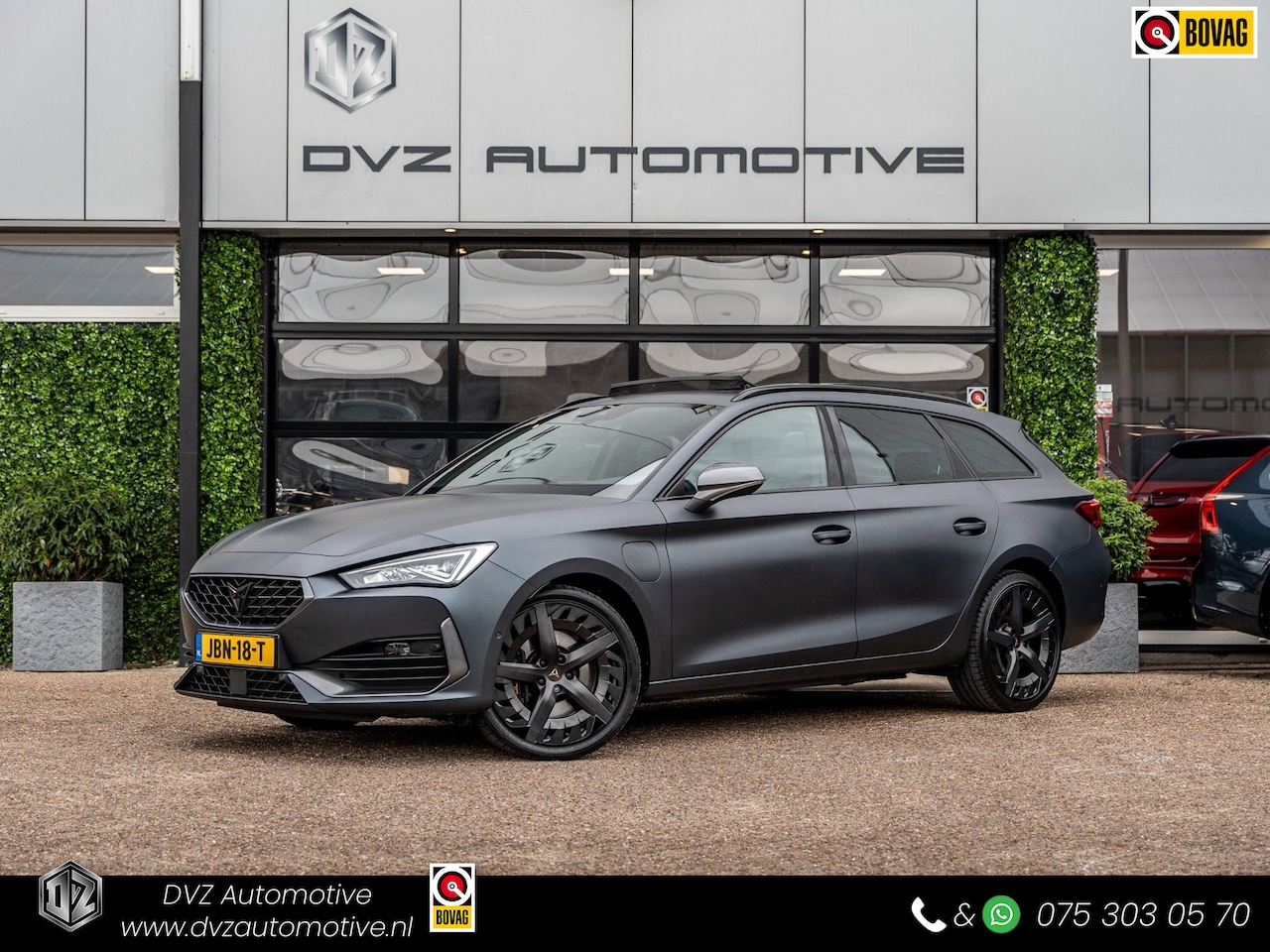 CUPRA Leon Sportstourer - 1.4 e-Hybrid 245PK VZ Performance | Pano | Leder | Camera | Matte Grey - AutoWereld.nl