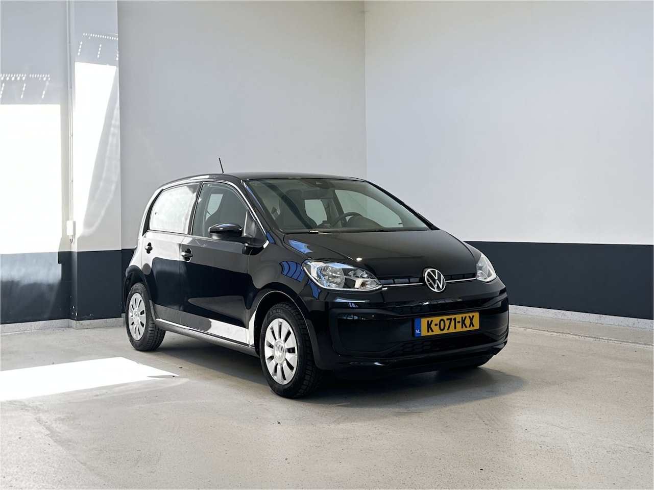 Volkswagen Up! - 1.0 BMT move up! | Airco | Bluetooth | NL | 2 Eig | - AutoWereld.nl