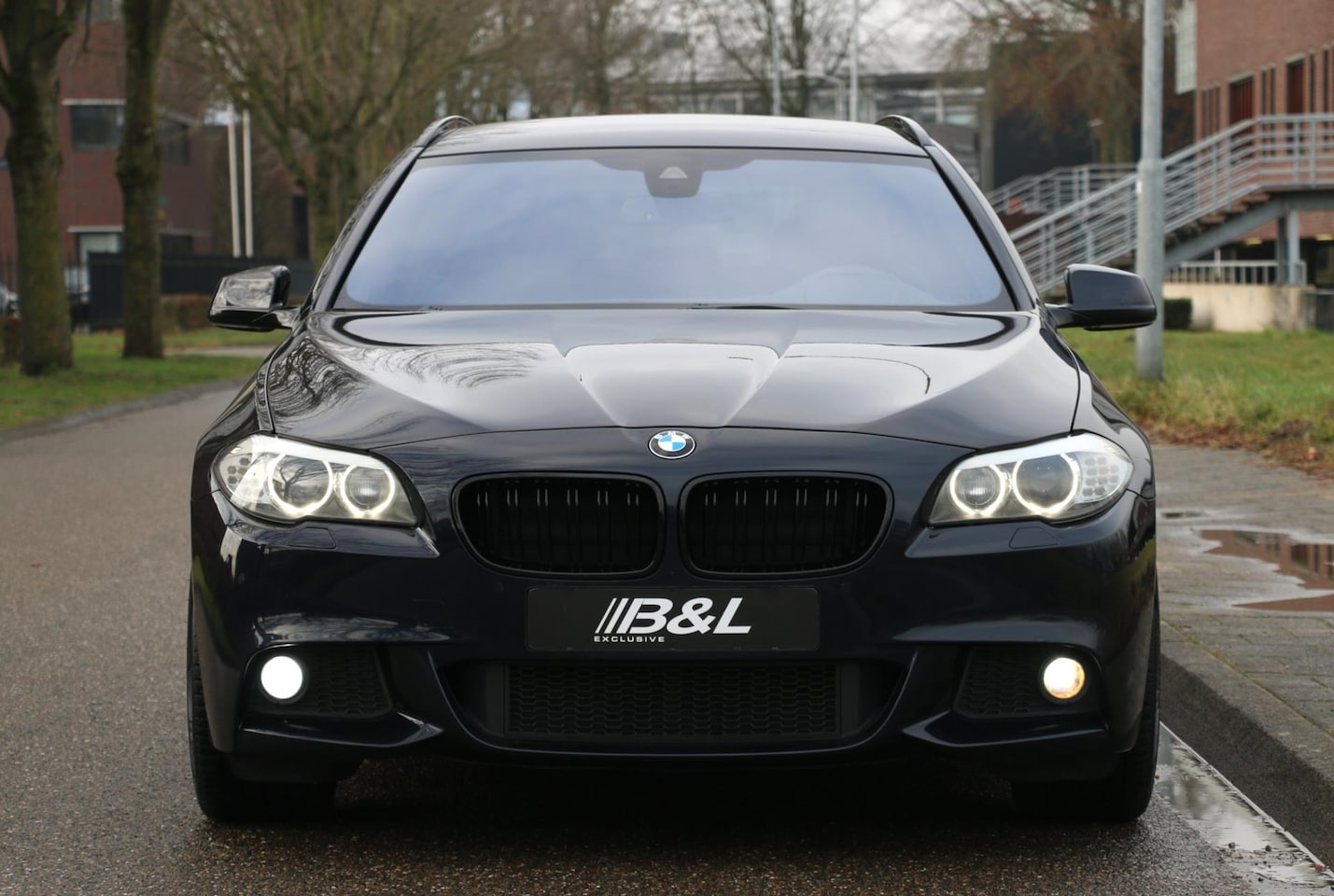BMW 5-serie Touring - 530xd Aut XDrive M Sport High Executive 258PK 1e eigenaar SoftClose Trekhaak Head-up displ - AutoWereld.nl