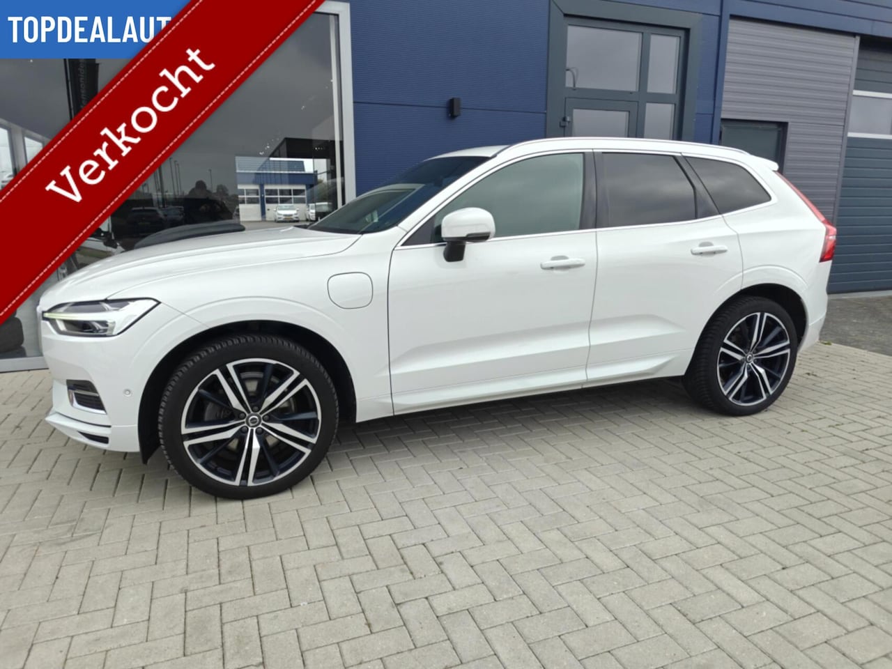 Volvo XC60 - 2.0 T8 Twin Engine AWD Dealer! Super mooie auto! - AutoWereld.nl
