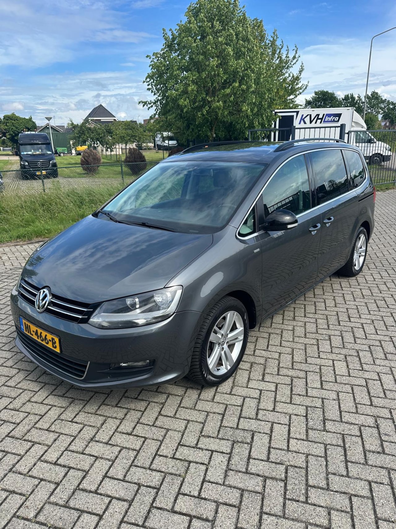 Volkswagen Sharan - 2.0 TDI Highline 7p. MPV met enorme bergruimte, Limited Edition met 170 PK! - AutoWereld.nl