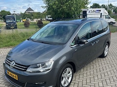 Volkswagen Sharan - 2.0 TDI Highline 7p. MPV met enorme bergruimte, Limited Edition met 170 PK!