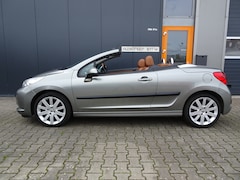 Peugeot 207 CC - 1.6-16V T Féline Lage km stand mooie staat