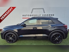 Volkswagen T-Roc - 1.5 TSI 150pk 7-DSG Sport R-Line