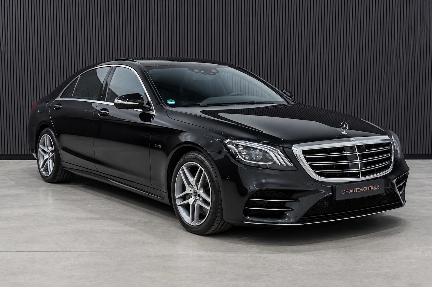 Mercedes-Benz S-klasse - 560e Lang AMG Premium Plus / NL Auto / Pano / Burmester / HUD - AutoWereld.nl