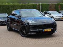 Porsche Cayenne Coupé - 3.0 E-Hybrid Platinum Edition / TechArt / Panoramadak / 360Camera / Keyless / Sportdesign+
