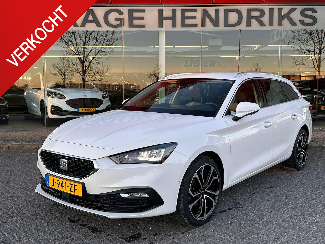 SEAT Leon Sportstourer - 1.5 TSI Style Launch Edition My 2021 | 18"LM all season | Trekhaak 1400kg | Full LED | Cli - AutoWereld.nl