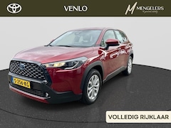Toyota Corolla Cross - 2.0 High Power Hybrid Active Plus RIJKLAAR | Trekhaak | Stoel+Stuurverwarming |
