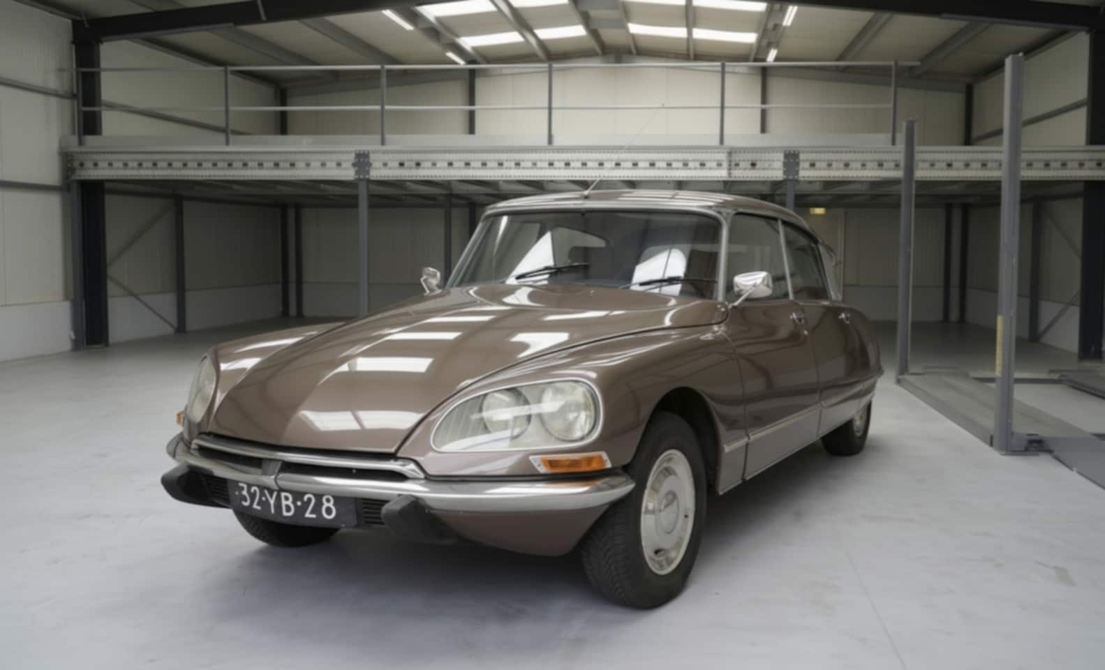 Citroën DS - 2.3 Pallas. Citromatic semi-automatic - AutoWereld.nl