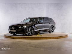 Volvo V60 - 2.0 T8 Plug-in hybrid AWD Ultimate Dark | Bowers&Wilkins | Panorama dak | Zwenkbare trekha