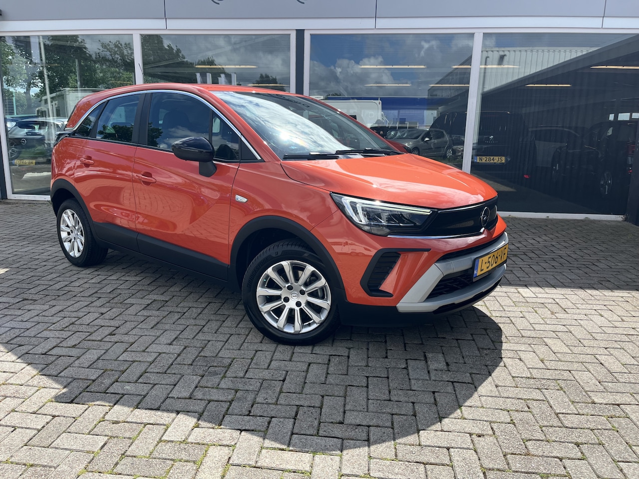 Opel Crossland - 1.2 Turbo Elegance Camera / Cruise /Carplay / Clima / Led - AutoWereld.nl