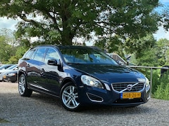 Volvo V60 - 2.0T Summum | Automaat + Leder + Cruise + Clima nu € 8.975,