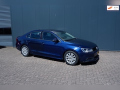 Volkswagen Jetta - 1.6 TDI Highline , Airco, trekhaak, APK Nieuw , schuifdak