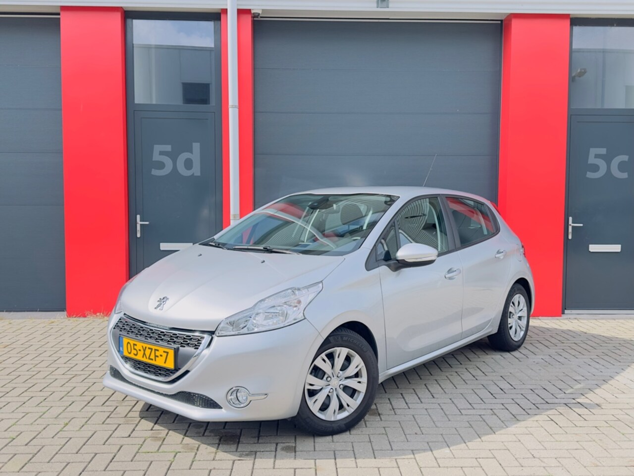 Peugeot 208 - 1.2 VTi Access 1e EIG , Dealer Ond.