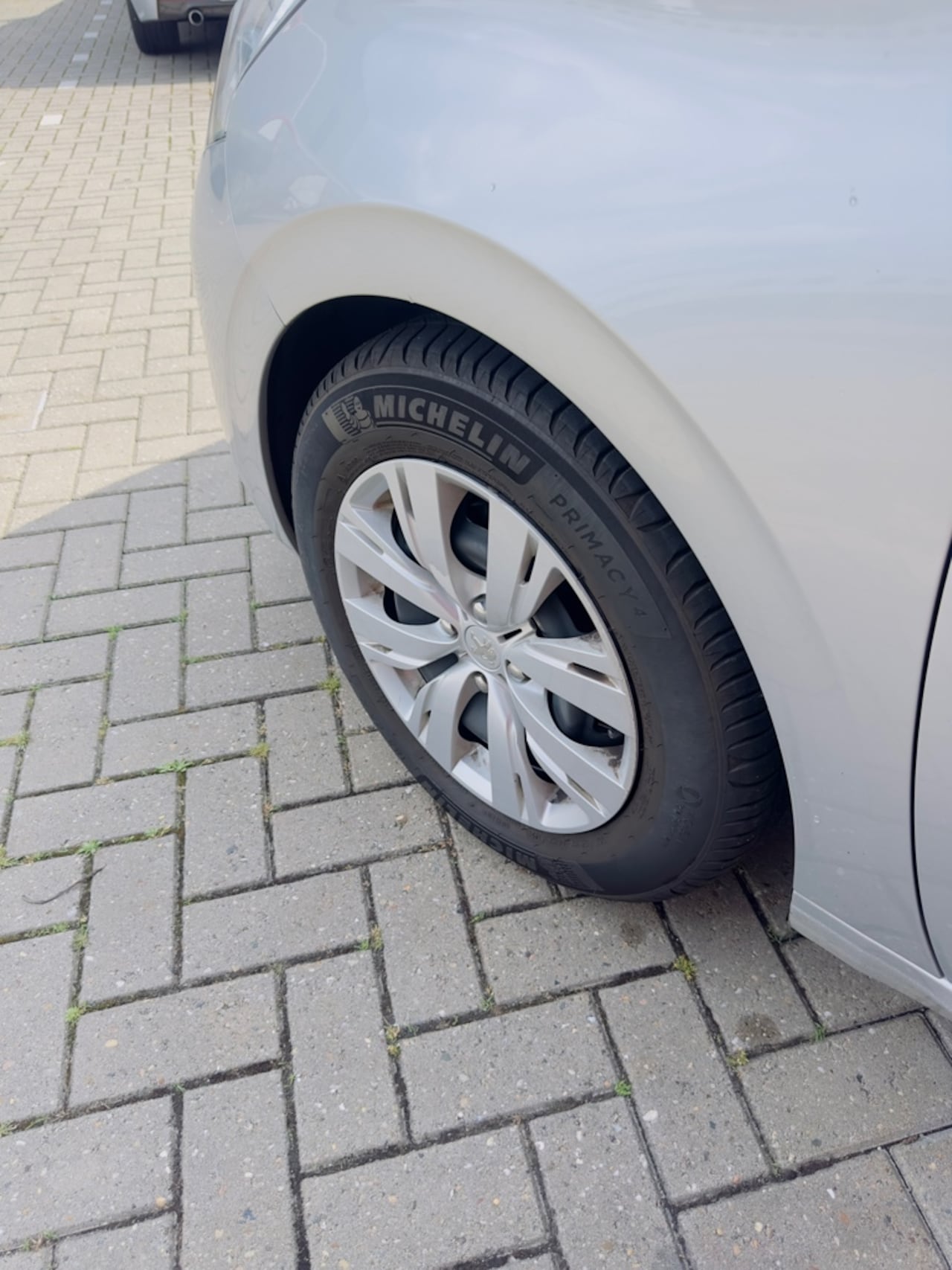 Peugeot 208 - 1.2 VTi Access 1e EIG , Dealer Ond.