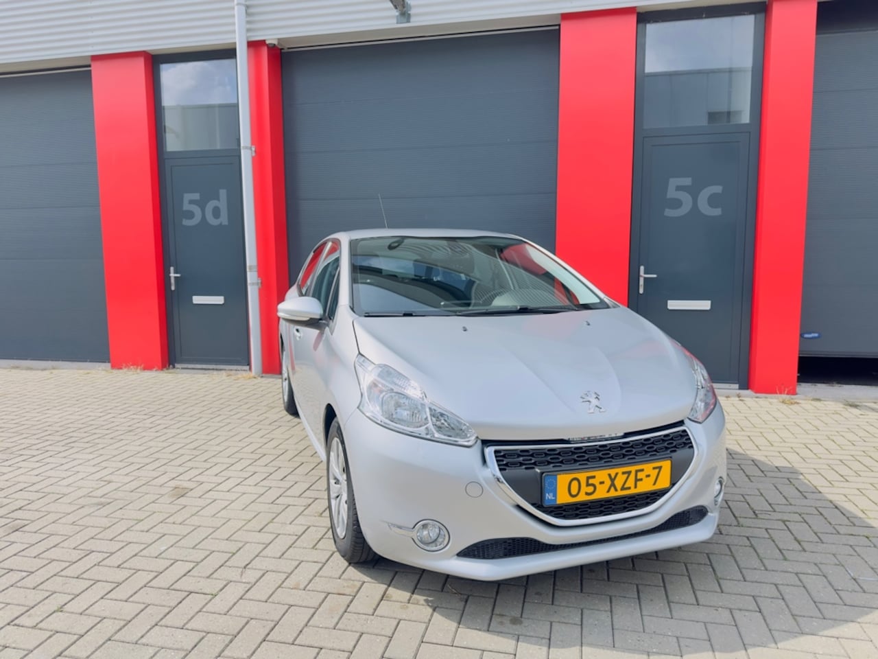 Peugeot 208 - 1.2 VTi Access 1e EIG , Dealer Ond.