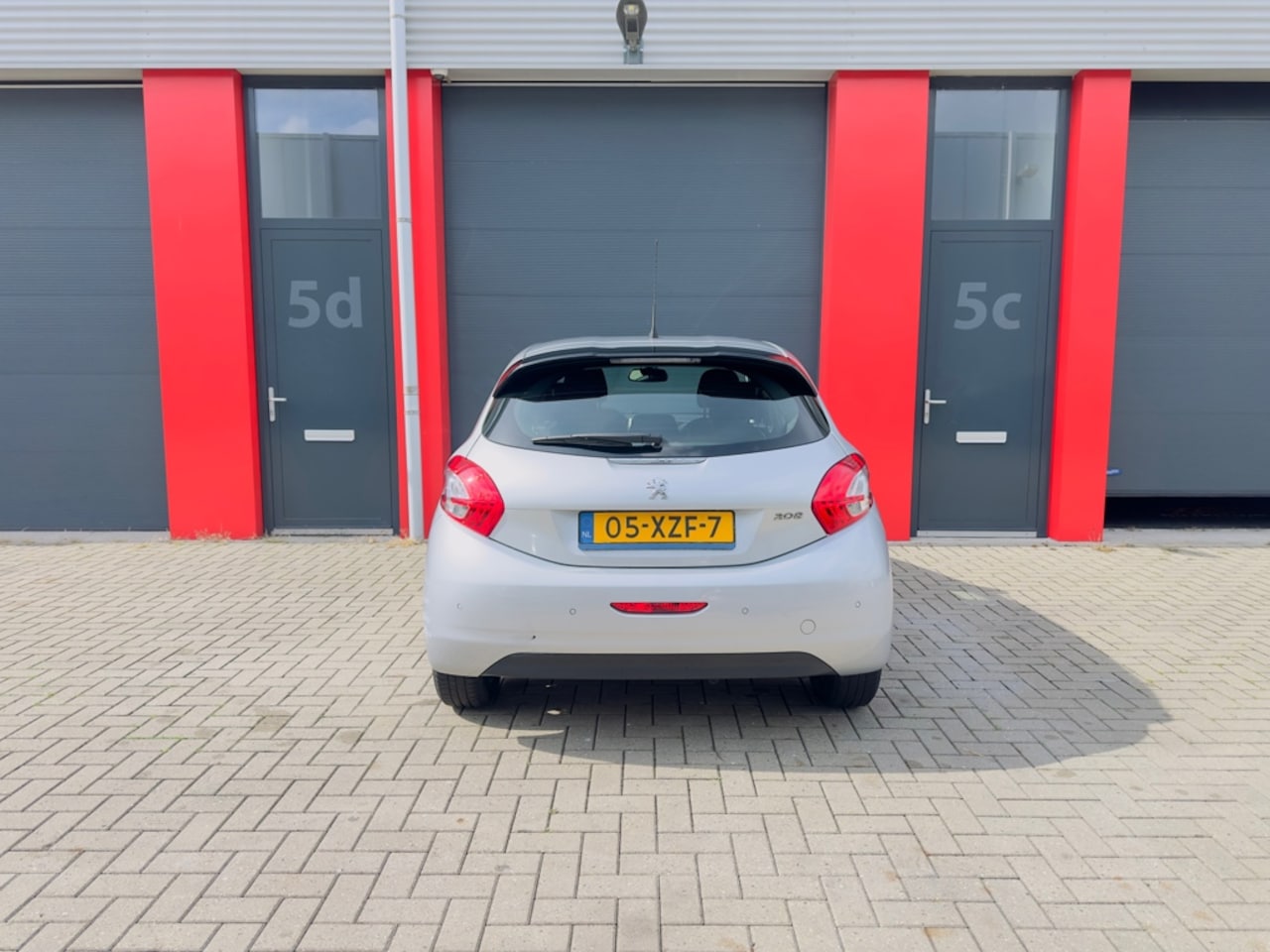 Peugeot 208 - 1.2 VTi Access 1e EIG , Dealer Ond.