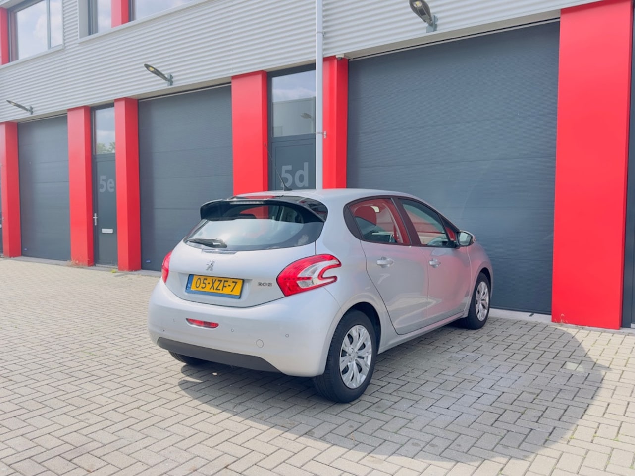 Peugeot 208 - 1.2 VTi Access 1e EIG , Dealer Ond.