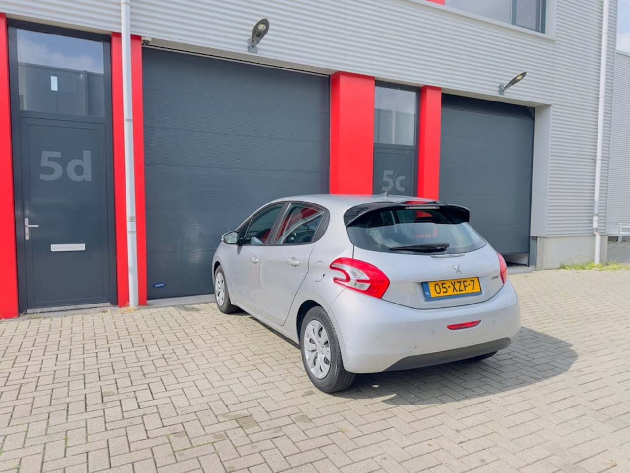 Peugeot 208 - 1.2 VTi Access 1e EIG , Dealer Ond.