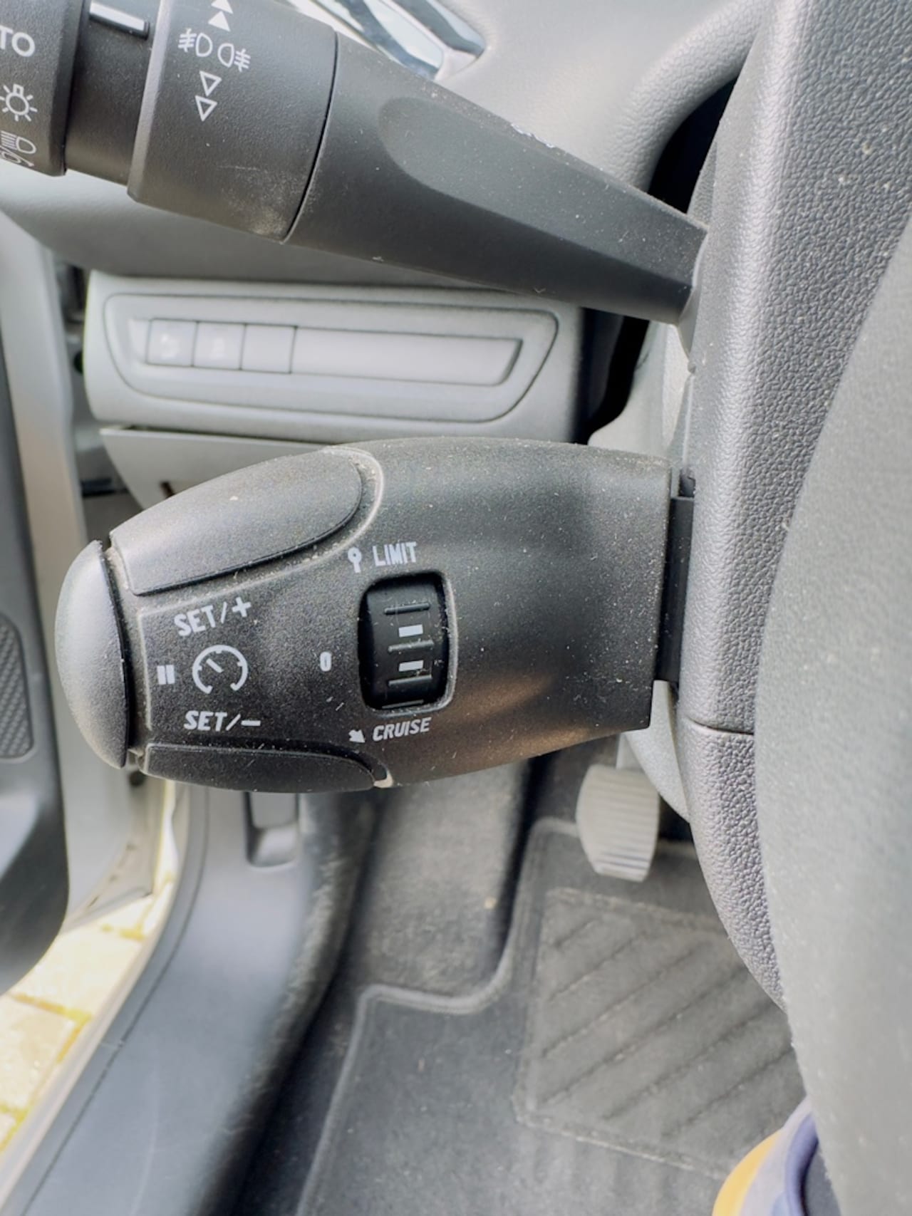 Peugeot 208 - 1.2 VTi Access 1e EIG , Dealer Ond.