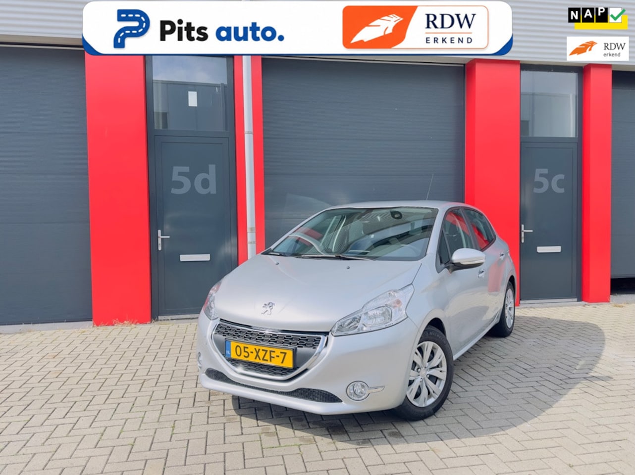 Peugeot 208 - 1.2 VTi Access 1e EIG , Dealer Ond. - AutoWereld.nl