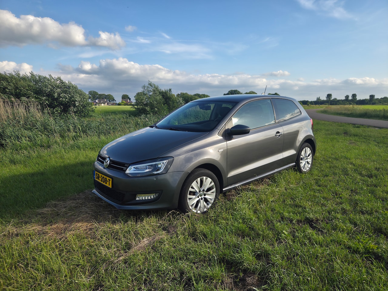 Volkswagen Polo - 1.2 TSI BlueMotion Trendline - AutoWereld.nl