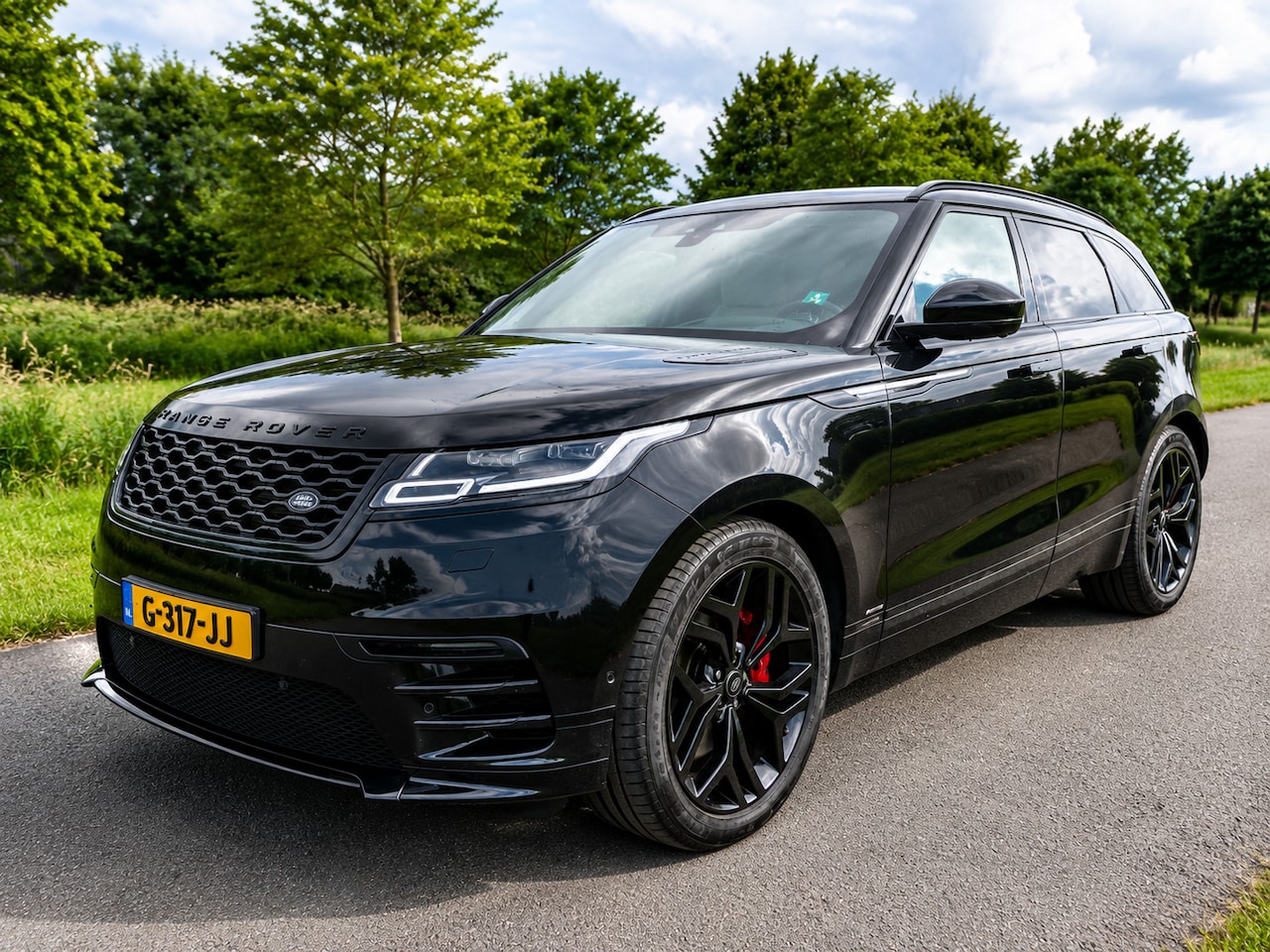 Land Rover Range Rover Velar - 3.0 V6 SC AWD R-Dynamic HSE - AutoWereld.nl