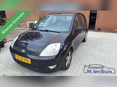 Ford Fiesta - 1.6-16V Trend