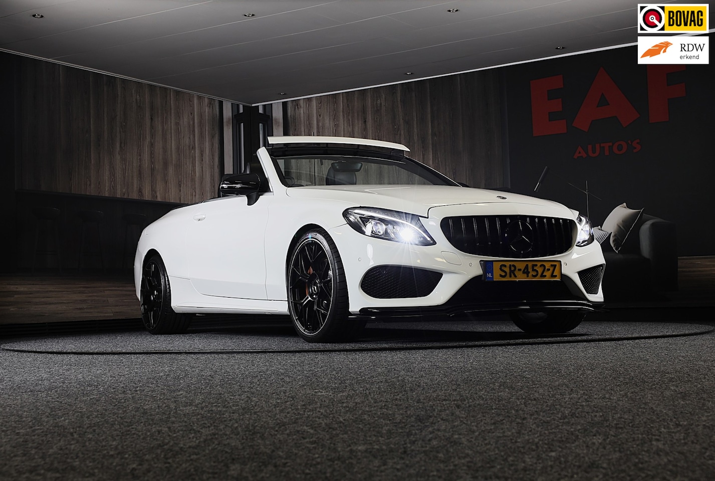 Mercedes-Benz C-klasse Cabrio - 180 AMG Line / AUT / AIRSCARF / 360 Camera / Leder / Navi / Ecc / Led / Pdc / Allu Velgen - AutoWereld.nl