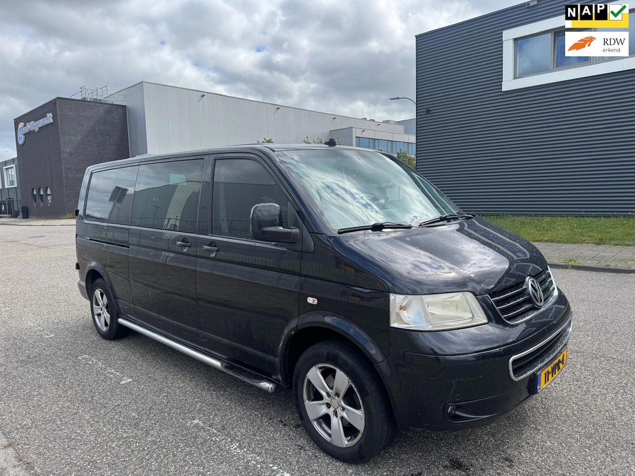 Volkswagen Transporter - 2.5 TDI 340 Trendline DC [Achteruitrijcamera|Leder|StoelVW|Trekhaak] - AutoWereld.nl