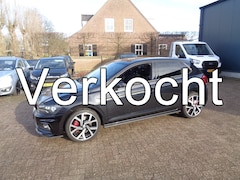 Volkswagen Polo - 2.0 TSI GTI digidash, achteruitrijcamera, lm velgen, apple carplay