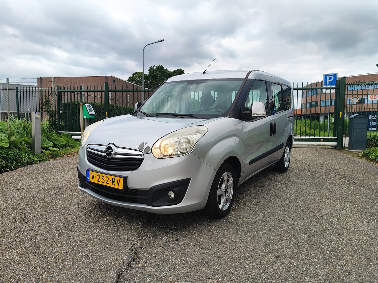 Opel Combo - 1.6 CDTi L1H1 Combi Airco! Apk! Nap!!! - AutoWereld.nl
