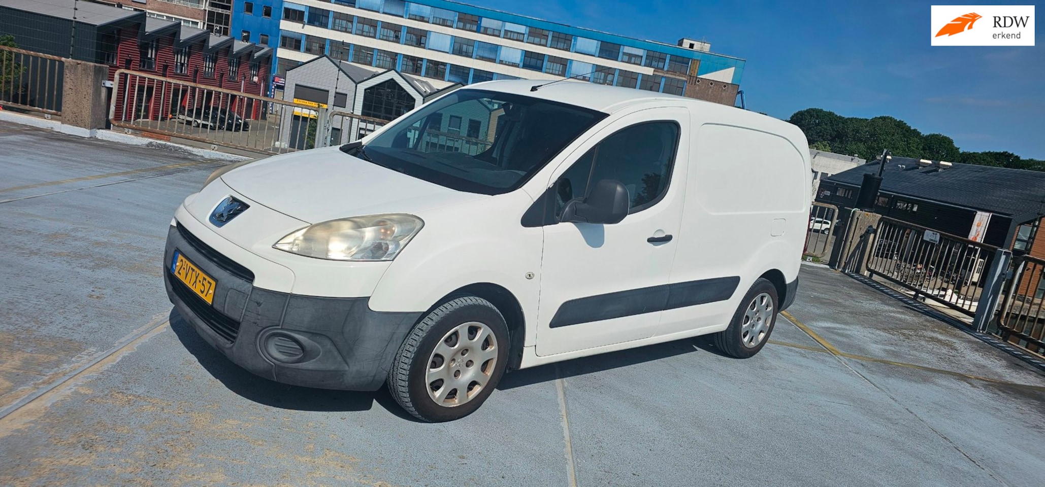 Peugeot Partner - 120 1.6 e-HDI L1 XT Profit + lage kms airco - AutoWereld.nl