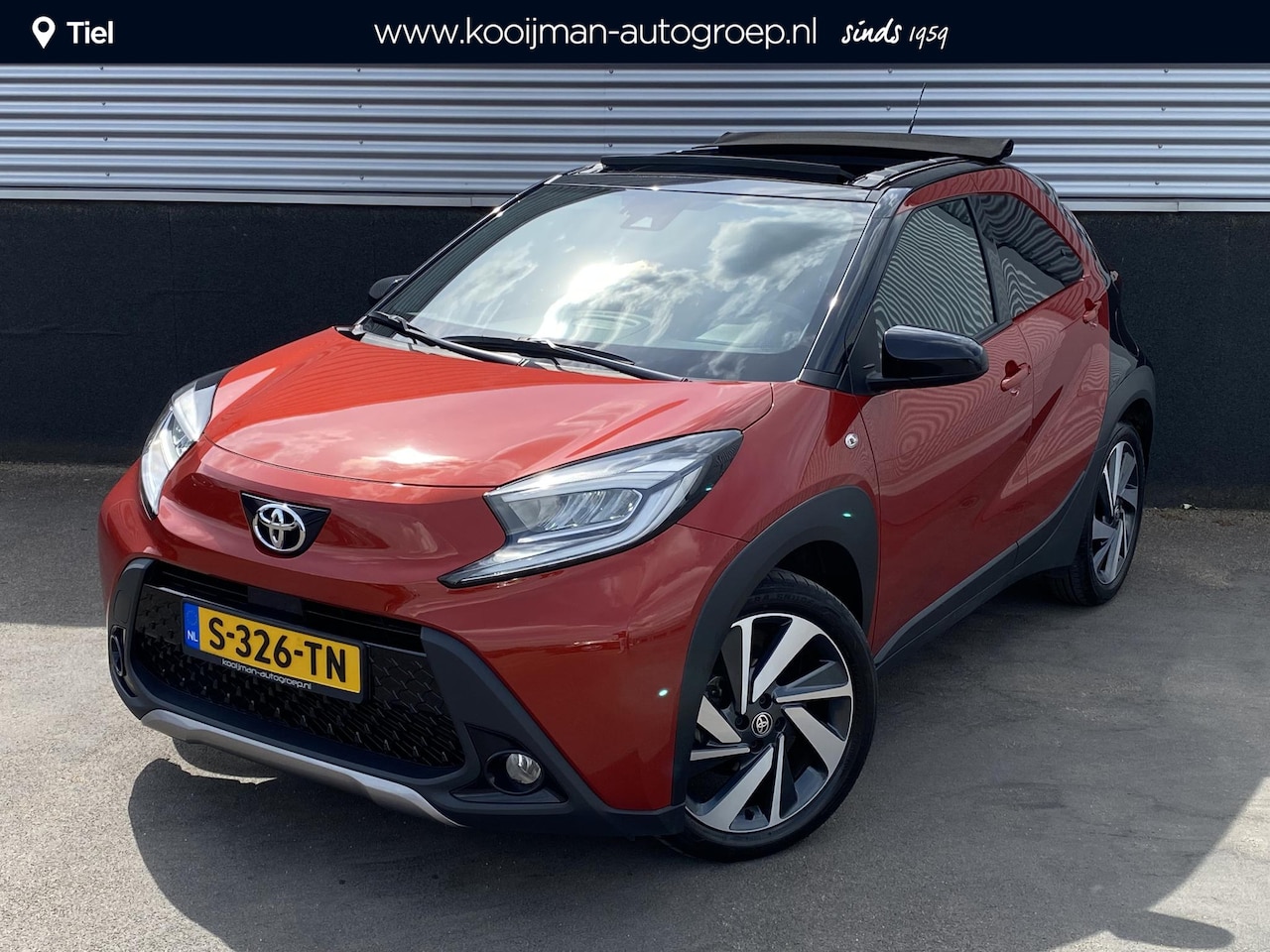 Toyota Aygo X - 1.0 VVT-i S-CVT Envy AUTOMAAT Cabrio elektrisch vouwdak, Automaat, Navigatie, Apple CarPla - AutoWereld.nl