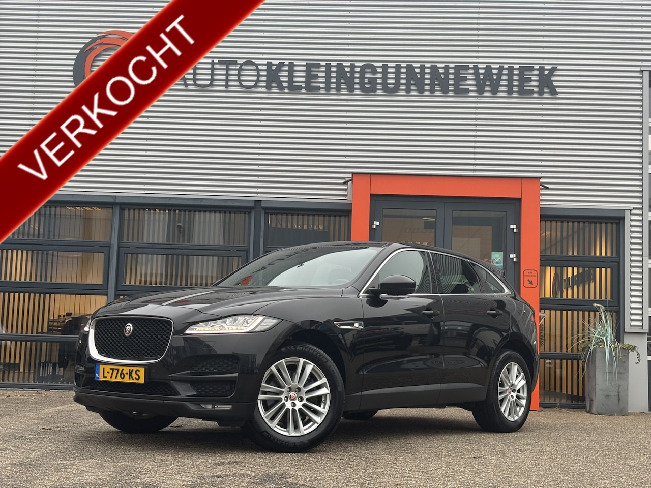 Jaguar F-Pace - 3.0 S/C Prestige AWD 35t / Navi / Bleutooth / Stoel & Stuurverwarming / Cruise Control / - AutoWereld.nl